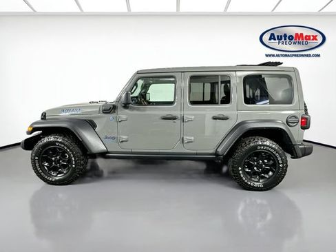 Used 2023 Jeep Wrangler Unlimited w/ Sun & Screen Package AWD/4WD image 9