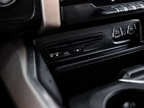 Used 2019 RAM 1500 Laramie image 24