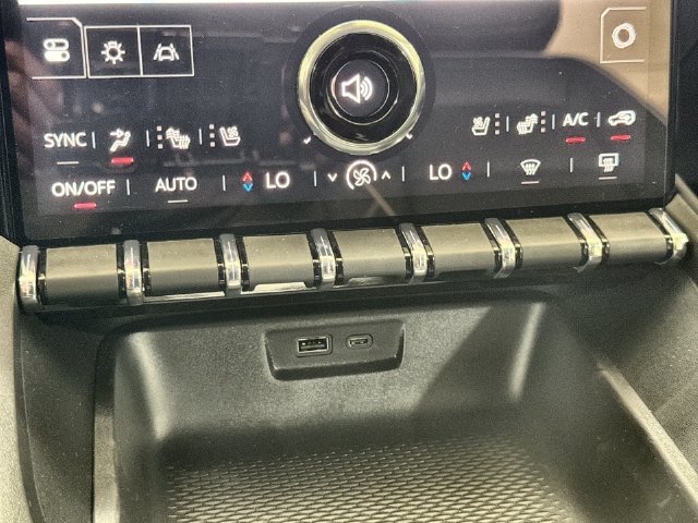 New 2026 GMC Terrain Denali w/ LPO, Floor Liner Package AWD/4WD image 18