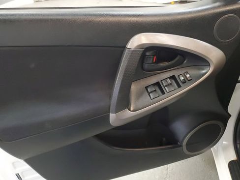 Used 2007 Toyota RAV4 Sport AWD/4WD image 11