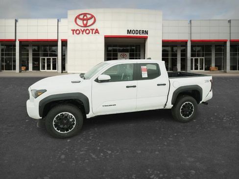 New 2026 Toyota Tacoma TRD Off-Road AWD/4WD image 9