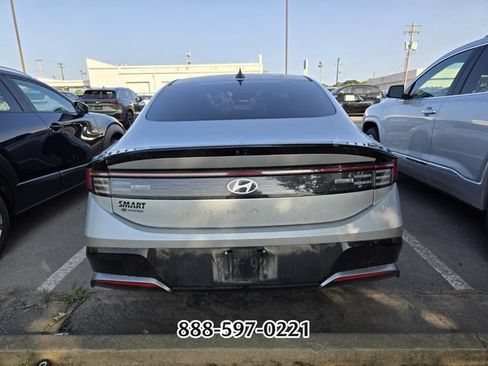 Used 2025 Hyundai Sonata SEL FWD image 5