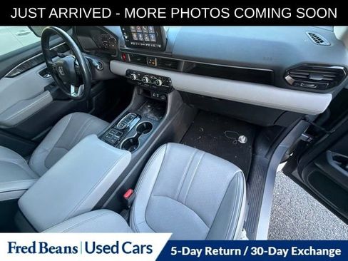 Used 2025 Honda Pilot Elite image 15