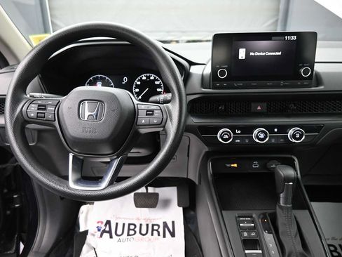 Used 2023 Honda CR-V LX image 15