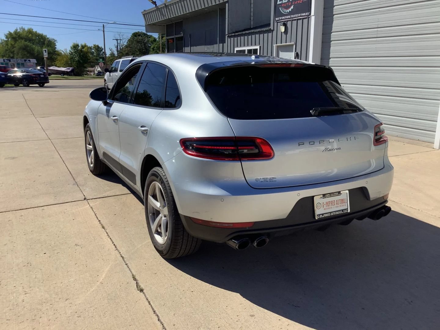 Used 2018 Porsche Macan Sport Edition AWD/4WD image 5