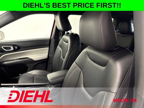 New 2026 Jeep Compass Limited w/ Sun, Sound & Navigation Group AWD/4WD image 19
