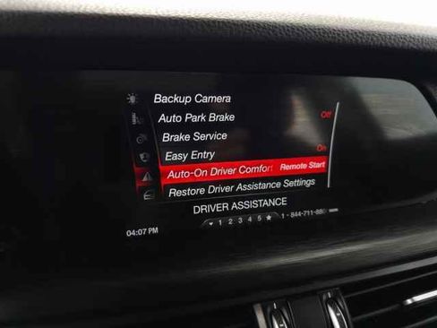 Used 2019 Alfa Romeo Stelvio AWD image 26