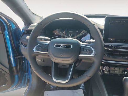 New 2026 Jeep Compass Latitude AWD/4WD image 12