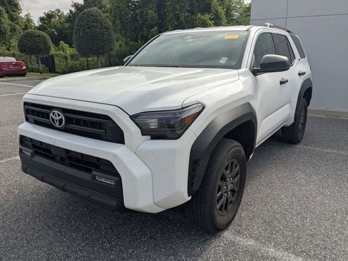 Certified 2025 Toyota 4Runner SR5 image 2