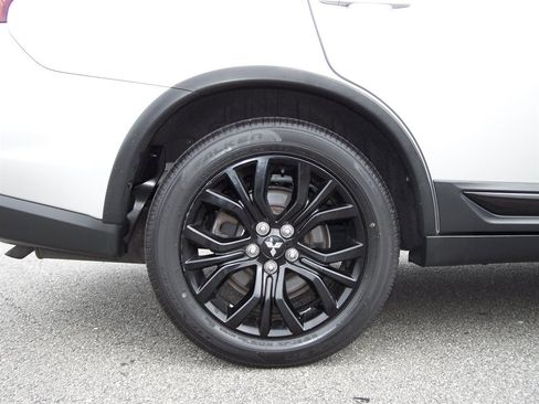 Used 2019 Mitsubishi Outlander LE image 37