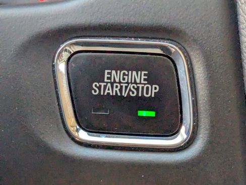 Used 2021 GMC Acadia Denali w/ Denali Technology Package image 33