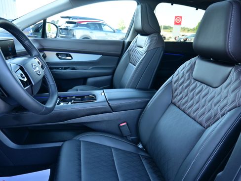 Certified 2025 Nissan Murano Platinum w/ Cargo Package image 24