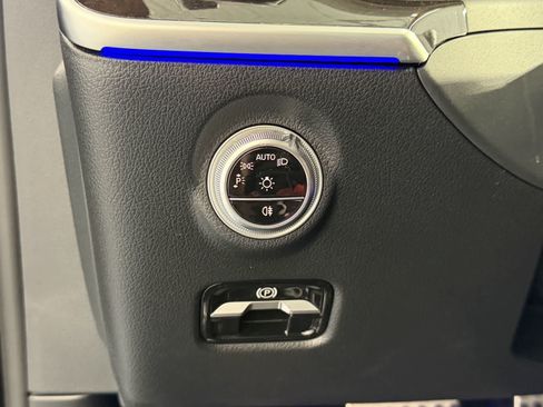 Used 2023 Mercedes-Benz C 300 4MATIC Sedan image 16