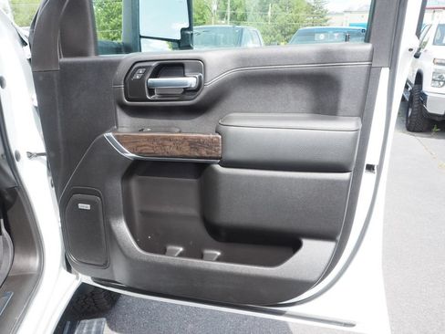 Used 2021 GMC Sierra 3500 Denali w/ Denali Ultimate Package AWD/4WD image 23
