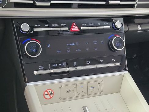 Used 2026 Hyundai Santa Fe SEL FWD image 31