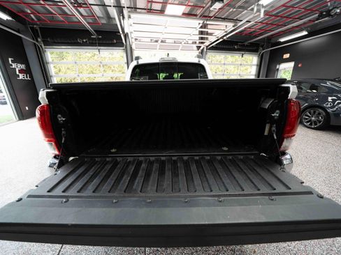 Used 2023 Toyota Tacoma SR5 AWD/4WD image 27
