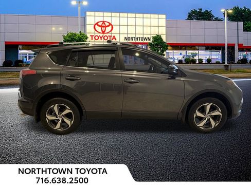 Used 2018 Toyota RAV4 LE w/ All Weather Liner Package image 11