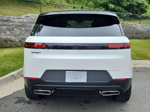 New 2026 Land Rover Range Rover Sport SE AWD/4WD image 7