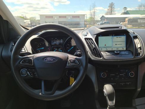 Used 2018 Ford Escape SE w/ SE Sync 3 Package AWD/4WD image 10