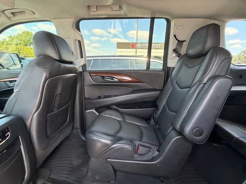 Used 2019 Cadillac Escalade ESV Premium Luxury AWD/4WD image 20