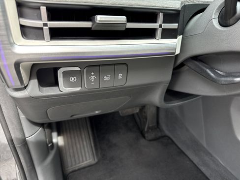 Used 2024 Hyundai Santa Fe Limited image 22