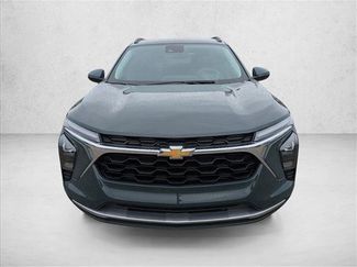 Used 2025 Chevrolet Trax LT video 2