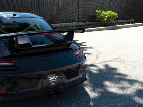 Used 2018 Porsche 911 GT3 RWD image 42
