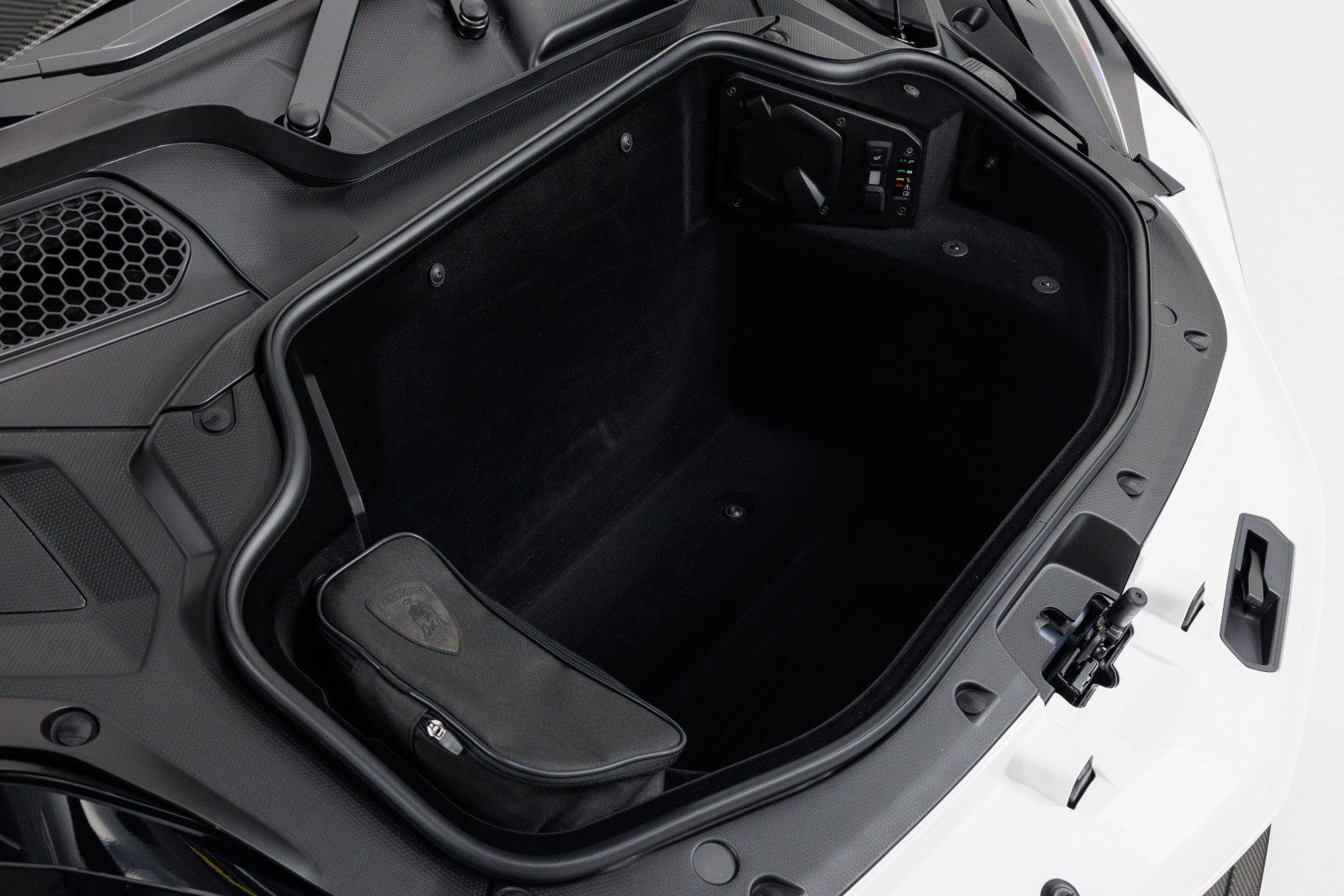 Used 2024 Lamborghini Revuelto AWD/4WD image 55