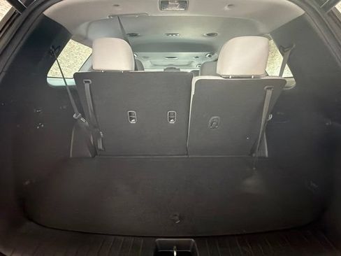 Used 2024 Hyundai Palisade SEL FWD image 13