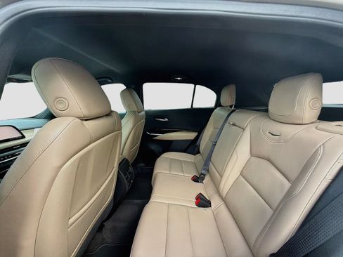 Used 2025 Cadillac XT4 Premium Luxury FWD image 26