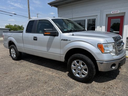 Used 2014 Ford F150 XLT w/ XLT Chrome Package AWD/4WD image 7