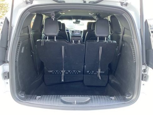 Certified 2025 Chrysler Pacifica Select image 5