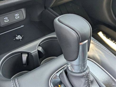 Used 2026 Honda HR-V EX-L image 12
