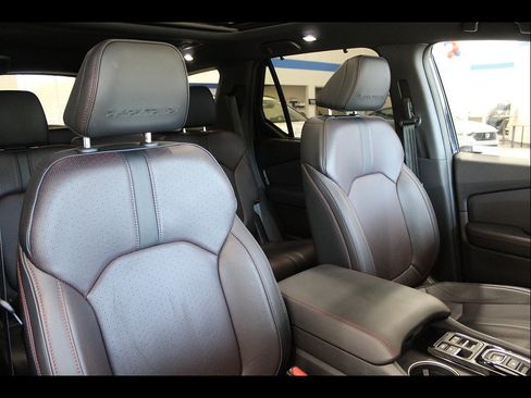 Certified 2025 Honda Pilot Black Edition image 25