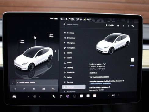 Used 2023 Tesla Model Y Long Range image 30