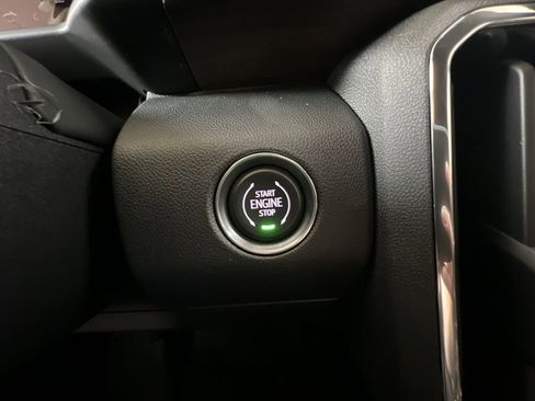 New 2026 GMC Acadia Denali Ultimate w/ LPO, Floor Liner Package image 17