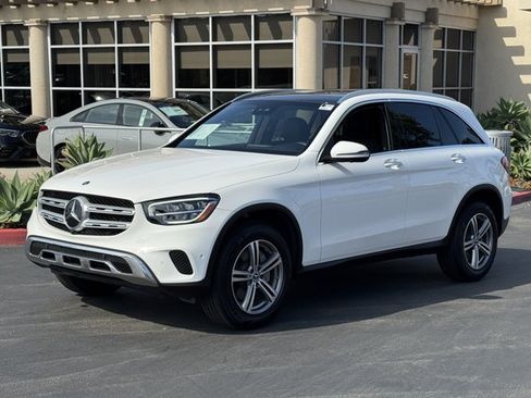 Used 2022 Mercedes-Benz GLC 300 image 4