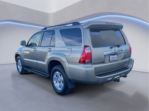 Used 2008 Toyota 4Runner SR5 image 4