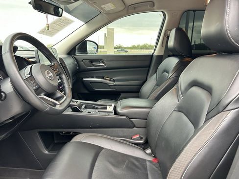 Certified 2023 Nissan Pathfinder SL image 10