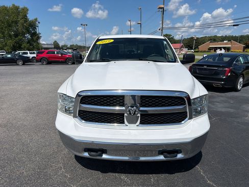 Used 2019 RAM 1500 Classic SLT w/ Protection Group AWD/4WD image 8