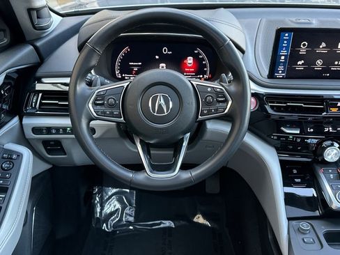 Used 2025 Acura MDX FWD w/ Technology Package image 16