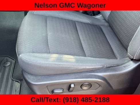 Used 2023 Chevrolet Silverado 1500 LT w/ Convenience Package II AWD/4WD image 13