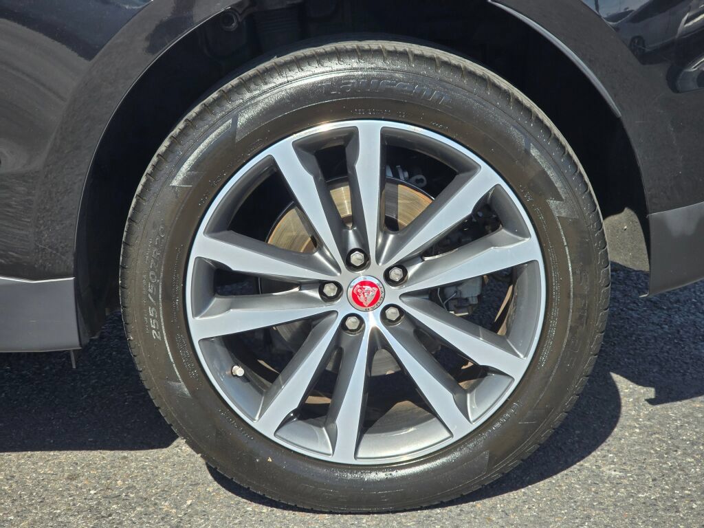 Used 2018 Jaguar F-PACE Prestige AWD/4WD image 10