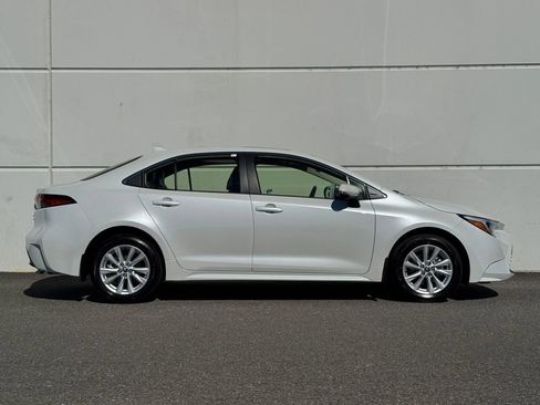 Certified 2026 Toyota Corolla XLE FWD image 8