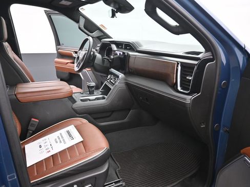 Used 2024 GMC Sierra 1500 Denali Ultimate image 24