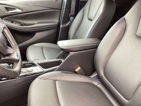Used 2026 Buick Encore GX Sport Touring w/ Comfort Package FWD image 12