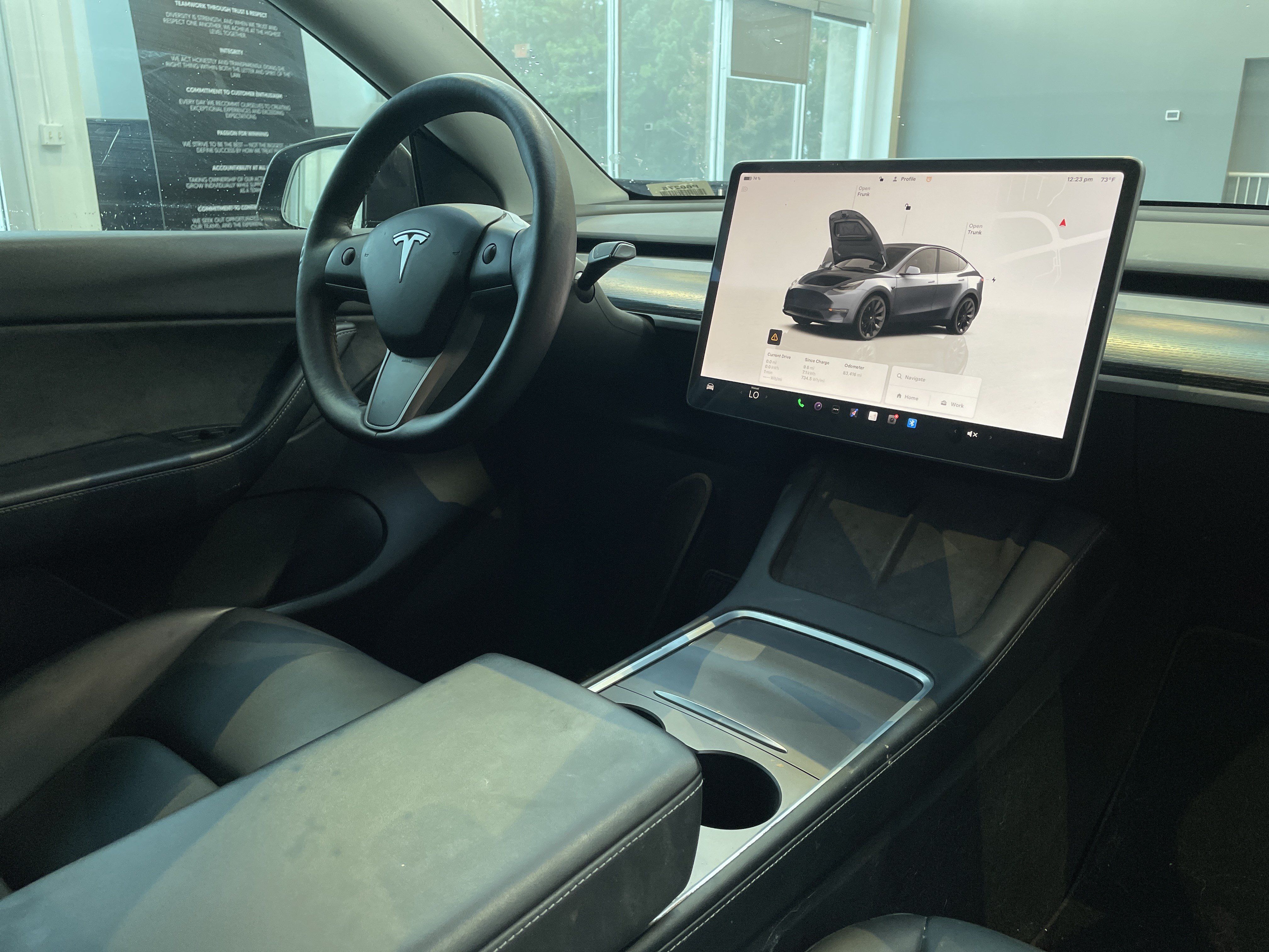 Used 2022 Tesla Model Y Long Range AWD/4WD image 32