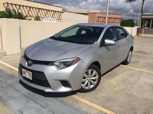 Used 2015 Toyota Corolla image 3