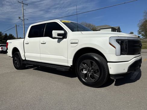 Used 2022 Ford F150 Lightning Lariat w/ Tow Technology Package AWD/4WD image 3