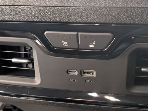 Certified 2025 Chevrolet Silverado 2500 ZR2 w/ Technology Package image 26